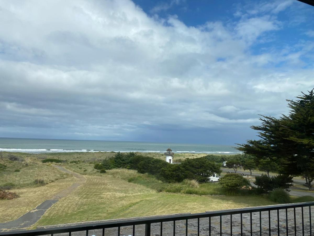 Beachcombers Inn ゴールドビーチ エクステリア 写真