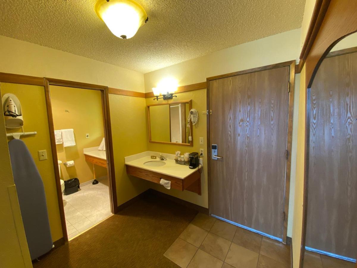 Beachcombers Inn ゴールドビーチ エクステリア 写真
